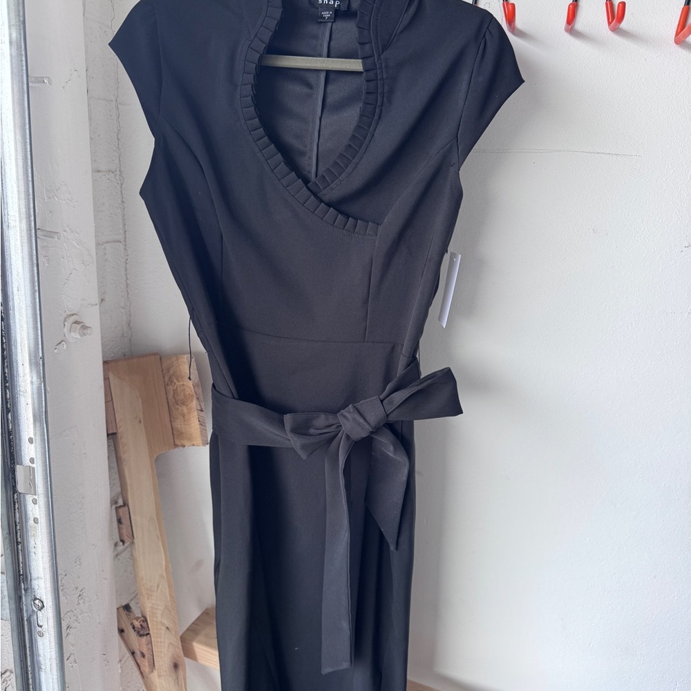 Snap Black Midi Dress with Belt